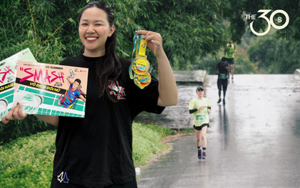Từ thứ 2 đến thứ 6 chạy deadline - cuối tuần chạy 15km, đánh cầu lông giật hạng nhất ở công ty