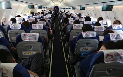 Một chiếc máy bay hạ cánh sớm hơn lịch trình tới 40 phút, hành khách thắc mắc về cách tiếp viên phục vụ