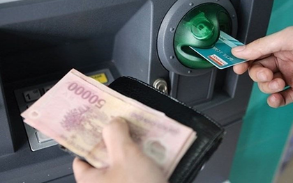 Người dùng có thể đối mặt rủi ro pháp lý nghiêm trọng nếu rút tiền, nhận chuyển khoản từ các giao dịch sau