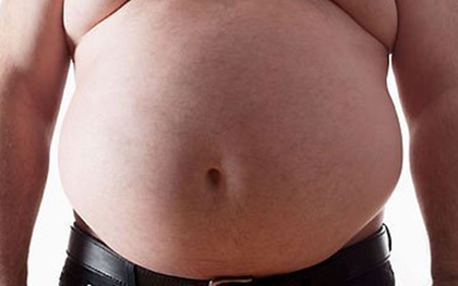 Người đàn ông bụng phình to như "mang thai", bác sĩ lấy ra thứ "đáng sợ" nặng 20kg