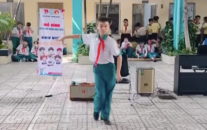 1 trường học ở TP.HCM gây "bão" MXH với tiết mục giờ ra chơi độc đáo: Nhiều người xem xong "réo" tên Phan Hiển - Khánh Thi