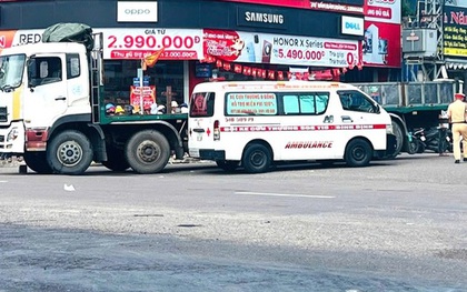 Tai nạn giao thông nghiêm trọng, người phụ nữ chạy xe đạp điện tử vong trong tích tắc
