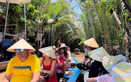 Tour miền Tây đắt khách dịp 30/4-1/5: Hàng trăm du thuyền tại Mỹ Tho- Vĩnh Long hoạt động hết công suất