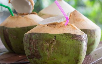 7 nhóm người "đại kỵ" với nước dừa, biết mà tránh kẻo rước hoạ
