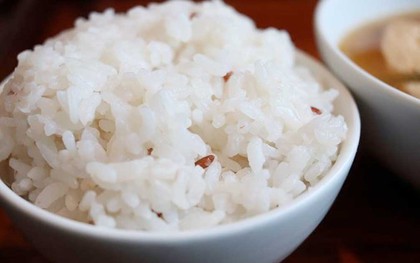 Vẫn ăn cơm trắng, người đàn ông giảm đường huyết, 10 kg trong 4 tháng nhờ 3 thay đổi đơn giản