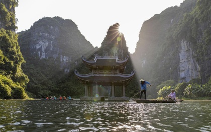 Check-in mùa vàng Tam Cốc, xem pháo hoa và “quẩy” hết mình tại Ninh Bình hè này