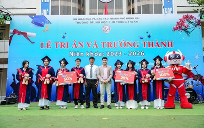 Hành trình UEF đến 300 trường THPT, tặng 2.000 suất học bổng cho thí sinh