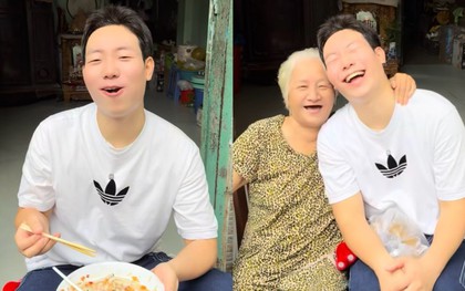 Khách Hàn đứng hình với món bánh “không mặc áo”, nếm xong liền phong là "pasta Việt"