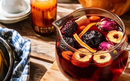 Tôi luân phiên dùng 4 thức uống này trong 2 tuần, và chứng nóng trong người đã biến mất
