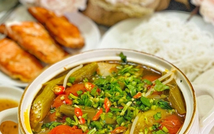 Cuối tuần nắng nóng làm ngay bát canh chua hải sản kiểu này: Nước ngọt thanh mát ruột, đánh tan mệt mỏi oi bức