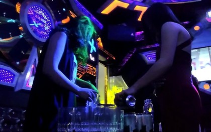 Đặt chốt cửa bên trong phòng hát karaoke sẽ bị phạt 30 triệu đồng