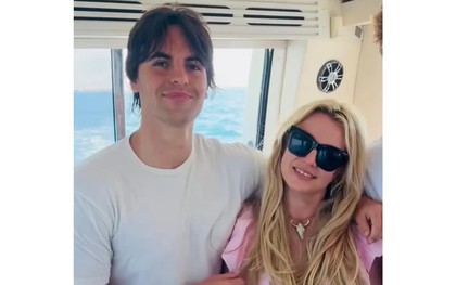 Britney Spears bị buộc tội lái xe dưới ảnh hưởng của rượu và ma túy