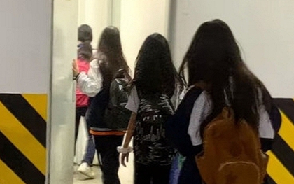 Bức ảnh đang khiến hội phụ huynh Việt Nam cười lăn lộn, đố bạn biết vì sao!