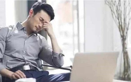 Công bố những hành vi khiến nam giới “hao tổn dương khí“: Không phải rượu bia và thuốc lá, vị trí số 1 rất nhiều người đang mắc