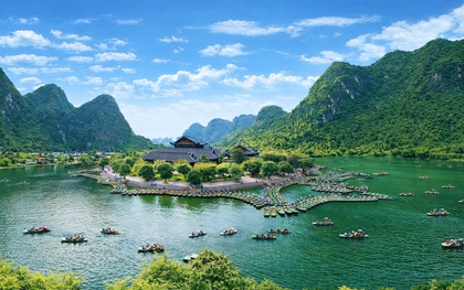 Kỳ nghỉ 30/4 - 1/5 hé lộ: Loạt điểm nóng Phú Quốc, Tràng An,Sơn Trà… cùng lúc hút khách, chuyện gì đang xảy ra?