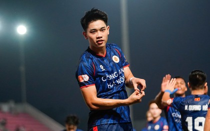 Đình Bắc xuất sắc nhất V.League