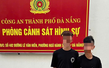 Nam thiếu niên rủ bạn đột nhập phòng ngủ của mẹ mình