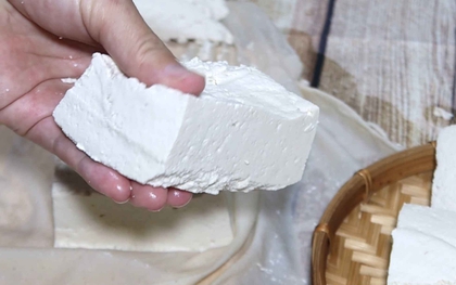 Nói thật: Ra chợ thấy 4 loại đậu phụ này, được cho không cũng đừng dại mang "mầm bệnh" về nhà