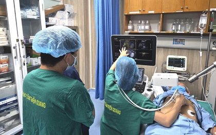 Kỹ thuật siêu âm hòa hình tại 1 bệnh viện Việt Nam giúp "nhìn thấy" tổn thương thường chỉ hiện khi chụp CT hoặc MRI