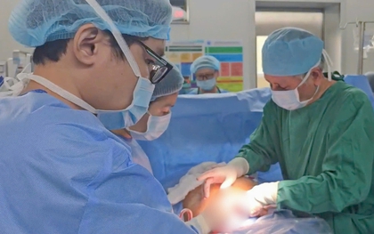 Thai nhi mắc tim bẩm sinh, cặp đôi New Zealand sang Việt Nam chữa trị