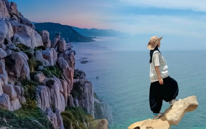 Cảnh báo mỏm đá chụp hình đang gây sốt ở Ninh Thuận: Đẹp nhưng tiềm ẩn nhiều nguy hiểm