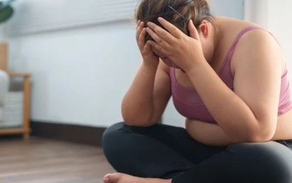 Tăng một mạch 29kg trong nửa năm, cô gái 24 tuổi "bủn rủn" khi biết lý do