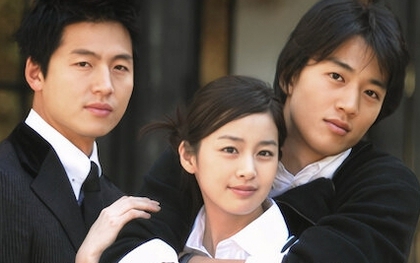 Nam thần xấu tính nhất showbiz bị bạn gái “đá” vì Kim Tae Hee, tiếp tục bị mỹ nhân kém 13 tuổi ruồng bỏ qua tin nhắn