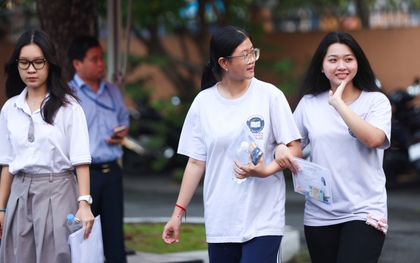 Gợi ý đáp án môn Văn thi tốt nghiệp THPT 2026