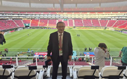 Ông Park Hang-seo khoe ảnh với sếp FIFA, nói lời gan ruột sau chiến thắng của Hàn Quốc ở World Cup