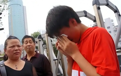 Nam sinh là thủ khoa toàn tỉnh vẫn trượt nguyện vọng 1, nhà trường khẳng định: "Chưa từng nhận được hồ sơ của em"