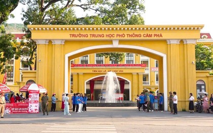 Quảng Ninh kỷ luật 3 cán bộ coi thi vụ giám thị bị tố hỗ trợ thí sinh xem bài