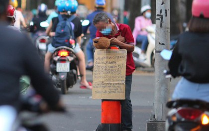 TPHCM: Vận động người dân không cho tiền người xin ăn