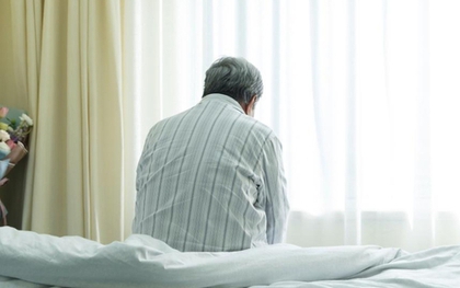 "Điều tôi sợ nhất không phải là cái chết, mà là những năm tháng cuối đời phải nằm một chỗ": Bác sĩ chỉ ra 3 "sát thủ" khiến người già mất khả năng tự lập