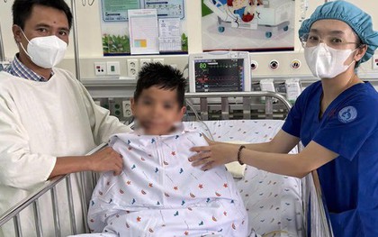 Hơn 10 giờ giành giật sự sống cứu bé trai bị ô tô cán qua người