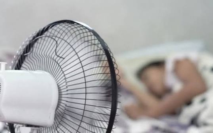 Bật quạt kiểu này không mát mà còn làm nhà nóng hơn: Nhiều người vẫn đang thực hiện