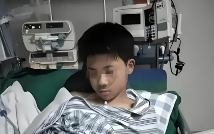 Bỏ ra 1,3 tỷ đồng chữa trầm cảm cho con trai 16 tuổi nhưng không hiệu quả, người cha tức giận quát: "Con đang giả vờ!"