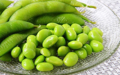 Nhiều người chỉ biết ăn dưa hấu giải nhiệt, nhưng 3 thực phẩm này mới là “cứu tinh” mùa hè