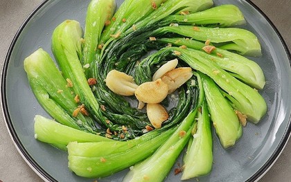 Cải thìa chứa nitrat gây ung thư, phải chần nước sôi trước khi nấu? Chuyên gia dinh dưỡng tiết lộ cách ăn đúng phòng ngừa bệnh