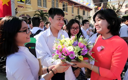Tin vui: Từ 1/7, lương giáo viên tăng lên 5,31 - 17,15 triệu đồng/tháng, phụ cấp cao nhất tới 80%