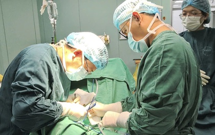 Cụ ông không ngờ bị đau bụng dữ dội 2 tiếng, suýt mất mạng phái nhập viện vì sỏi mật dù đã cắt túi mật