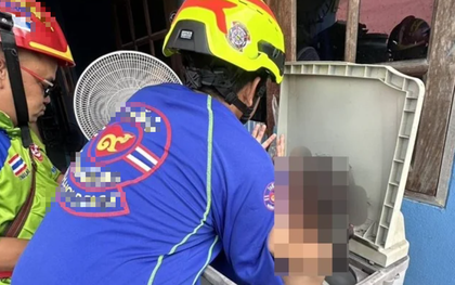 Giải cứu bé gái 3 tuổi bị mắc kẹt trong máy giặt