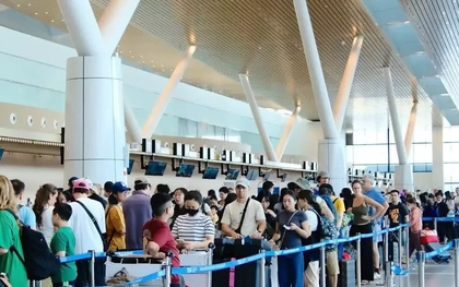 Dự báo hơn 9 triệu khách qua sân bay Tân Sơn Nhất mùa hè này