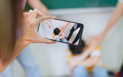Cấm phát tán clip bạo lực học đường: Không phải che giấu sai phạm, mà là bảo vệ trẻ em