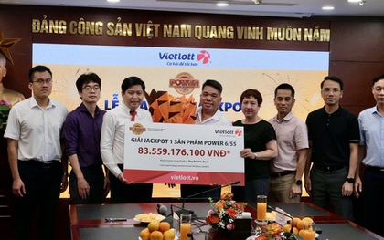 Người trúng Jackpot 83 tỷ đồng không đeo mặt nạ: "Ước mơ trúng Vietlott một lần để công khai danh tính"