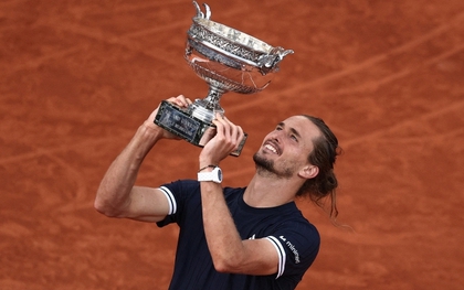 Vượt qua "cơn ác mộng" chấn thương, Zverev viết nên câu chuyện cổ tích tại Roland Garros