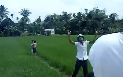 Hình ảnh đồng lúa Việt Nam trong MV World Cup huyền thoại