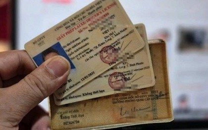 Công an có thông báo quan trọng liên quan giấy phép lái xe, giấy đăng ký xe,.. tất cả người dân cần lưu ý