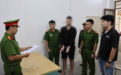 Khởi tố người nước ngoài đập phá quán cà phê ở trung tâm Đà Nẵng