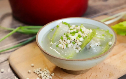 Tháng 7 là mùa hoàn hảo để ăn 4 món này: Ngon miệng lại giúp thúc đẩy nhu động ruột, chống táo bón và giải nhiệt