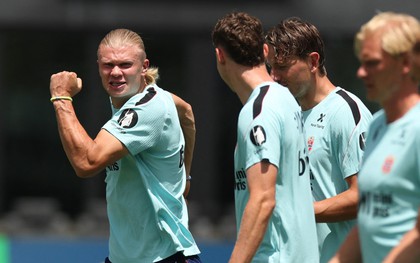 Haaland "đòi nợ" Rooney trước đại chiến với Anh: Lo mà đi chèo thuyền đi là vừa!